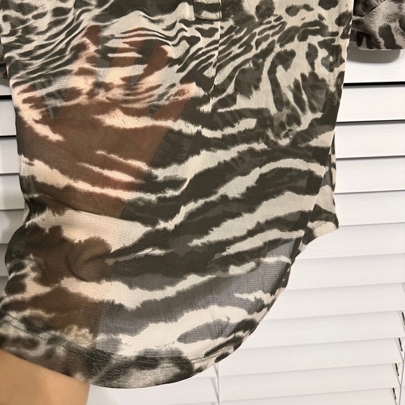 🛍️I-N-C half button shirt with roll up sleeve Size M - Picture 4 of 9